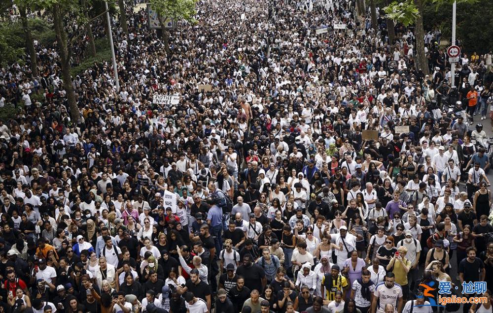 骚乱持续蔓延！法国部署45000名警察和宪兵应对 中国驻法使馆紧急提醒？